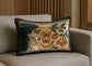 'Spicy Kiss' Rectangular cushion